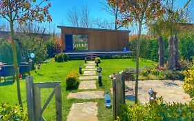 Pamera Garden Hotel